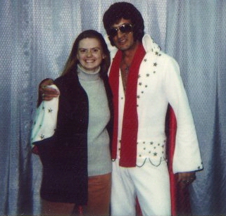 Sarah and Elvis together in Kansas City