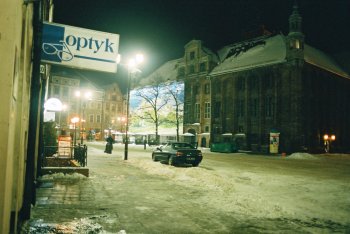 night scene in city square