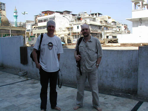 photo (81KB) : Norman and John explore some cultural frontiers