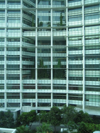 photo (69KB) : Figure 1 : Singapore National Library